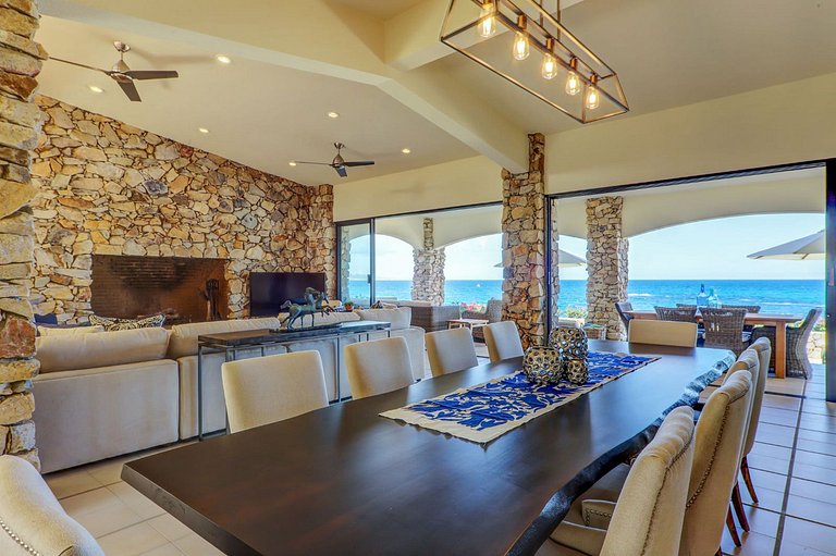 Cab026 - 5 bedroom villa with private beach in Los Cabos