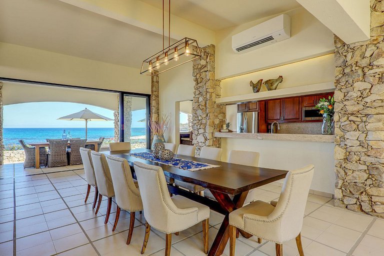 Cab026 - 5 bedroom villa with private beach in Los Cabos