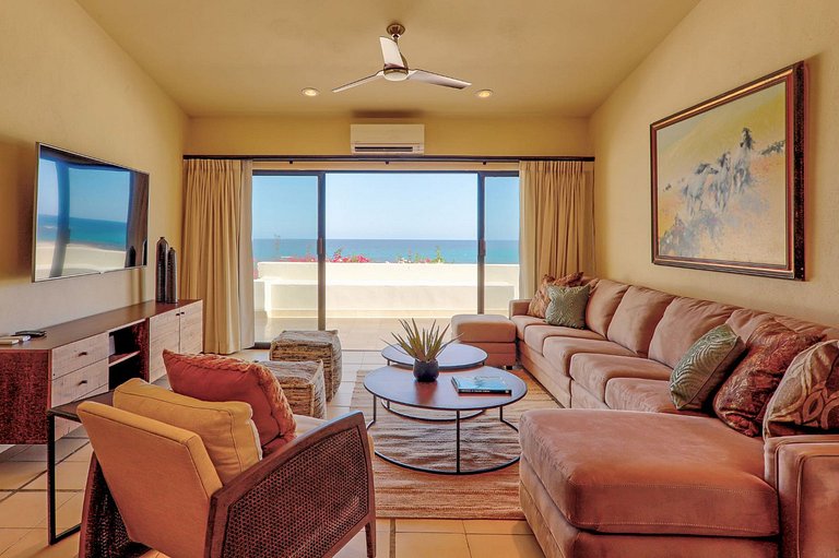 Cab026 - 5 bedroom villa with private beach in Los Cabos