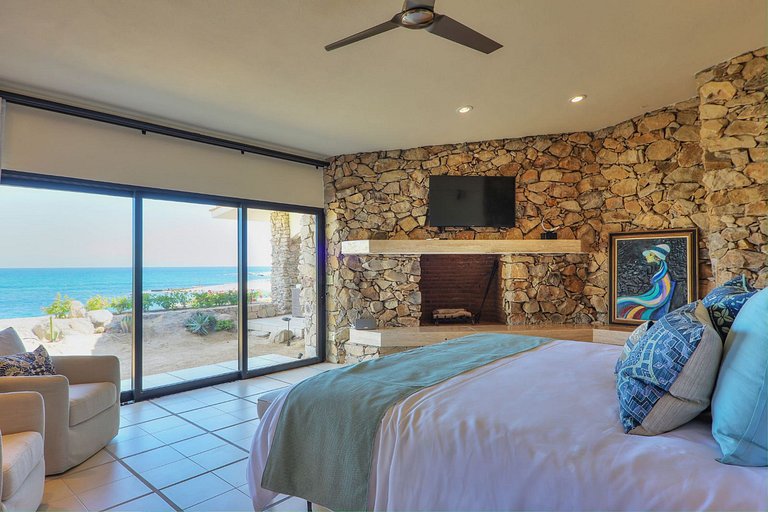 Cab026 - 5 bedroom villa with private beach in Los Cabos