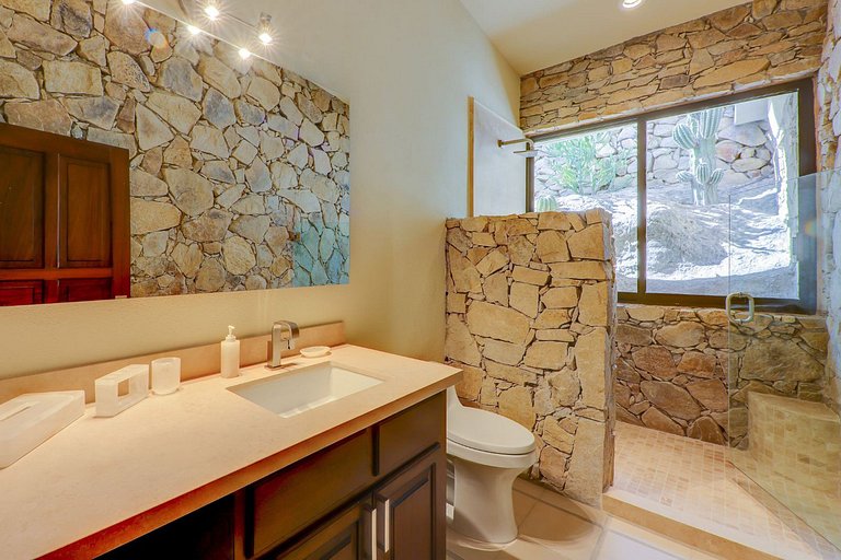 Cab026 - 5 bedroom villa with private beach in Los Cabos