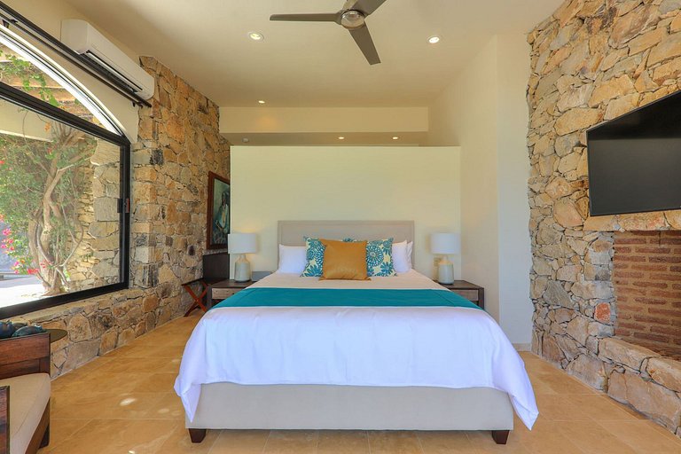 Cab026 - 5 bedroom villa with private beach in Los Cabos