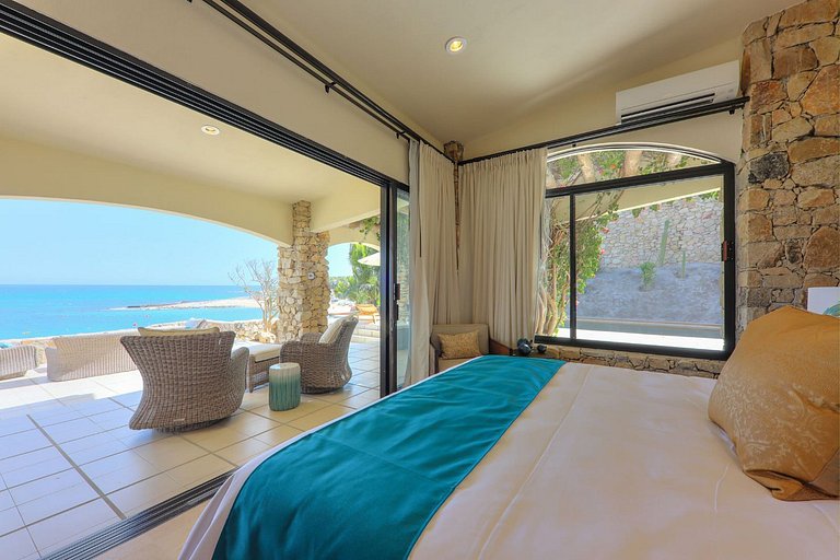 Cab026 - 5 bedroom villa with private beach in Los Cabos