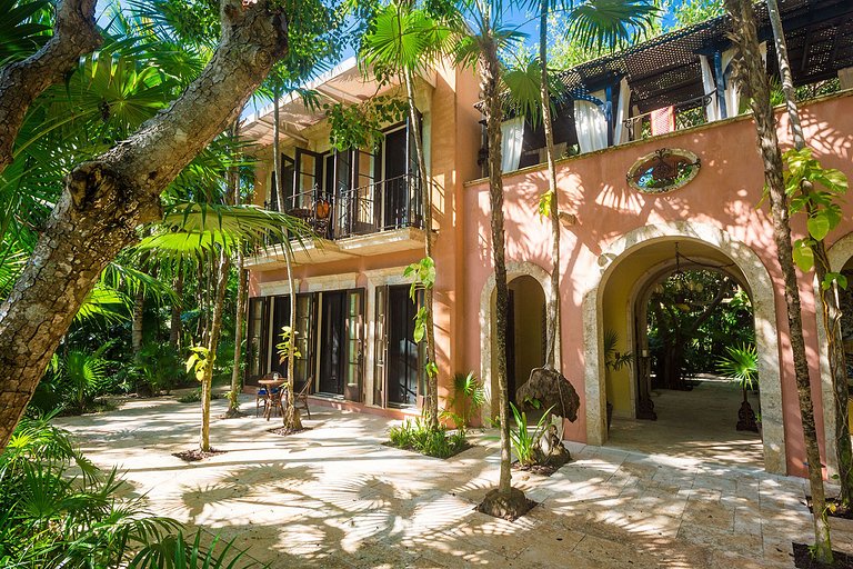 Tul017 - Incredible 9 suite villa in Tulum