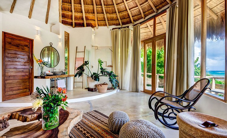 Tul025 - Beautiful sea front house in Tulum