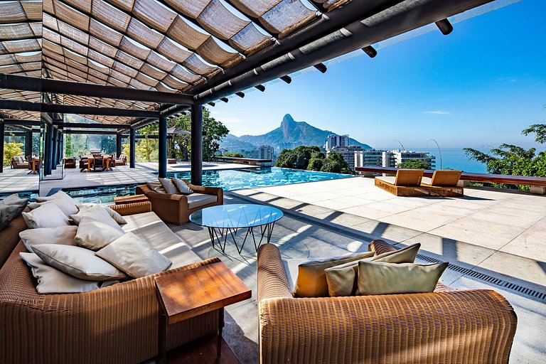 Rio003 - Contemporary house with pool in São Conrado