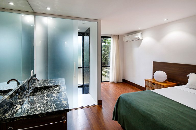 Rio003 - Contemporary house with pool in São Conrado