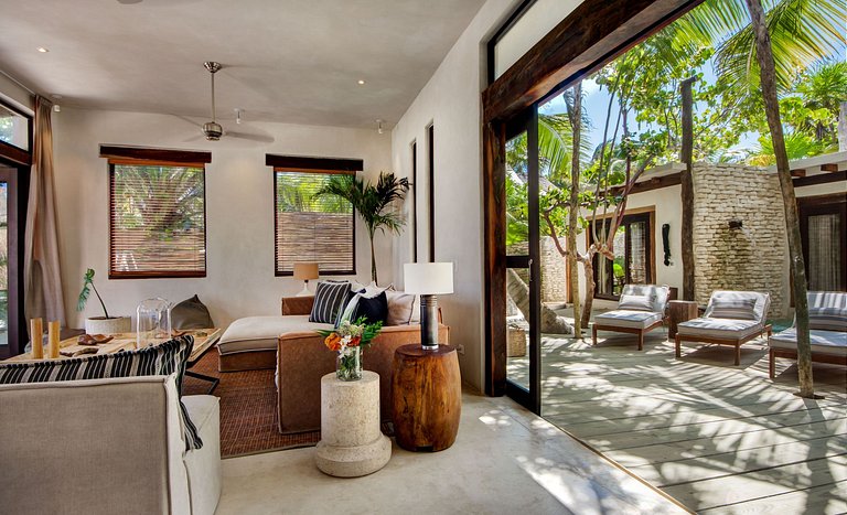 Tul026 - Fantastic sea front house in Tulum