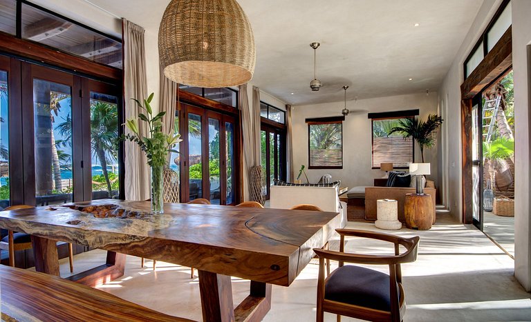 Tul026 - Fantastic sea front house in Tulum
