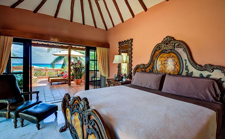 Pcr003 - Beachfront villa in Playa del Carmen