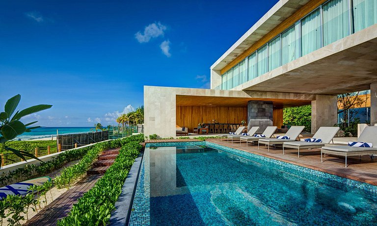 Pcr004 - Gorgeous beachfront villa in Playa del Carmen