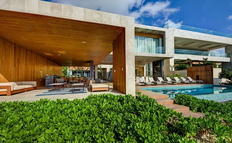 Pcr004 - Gorgeous beachfront villa in Playa del Carmen