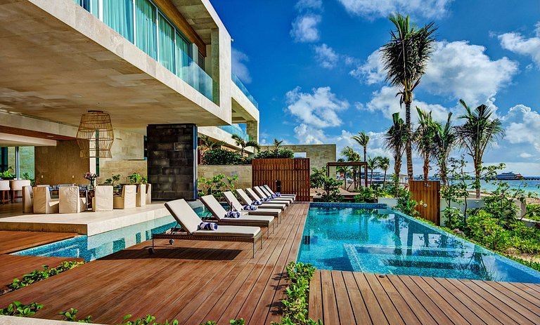 Pcr004 - Gorgeous beachfront villa in Playa del Carmen