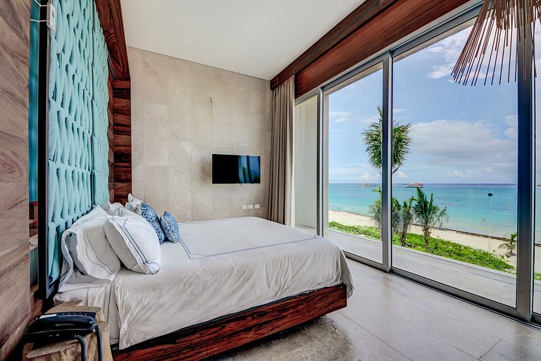 Pcr004 - Gorgeous beachfront villa in Playa del Carmen