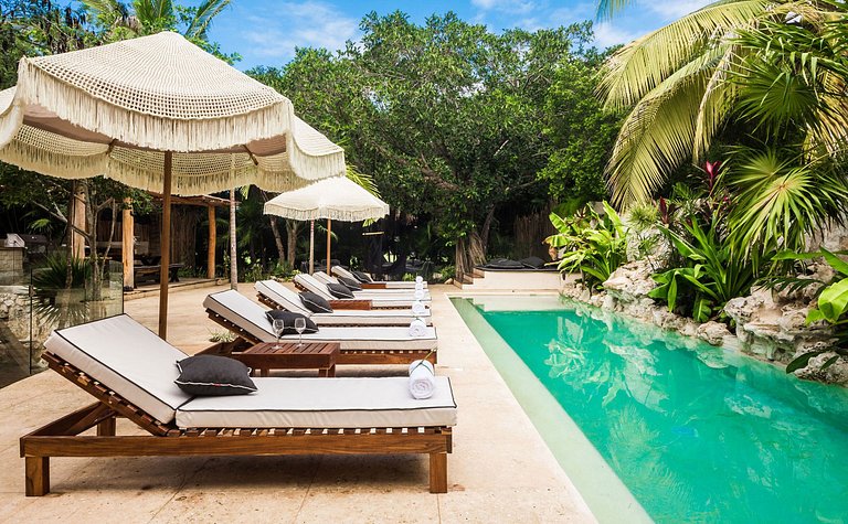 Pta001 - Luxury Villa in Puerto Aventuras