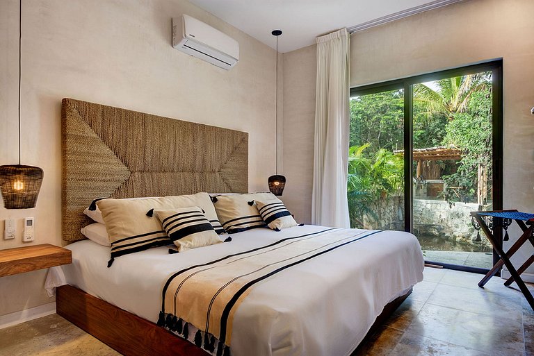 Pta001 - Luxury Villa in Puerto Aventuras