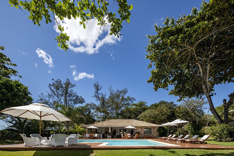Buz019 - Luxury villa with 12 rooms and pool in Búzios
