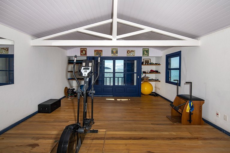 Buz019 - Luxury villa with 12 rooms and pool in Búzios