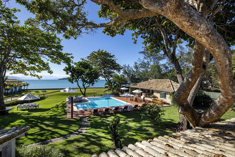 Buz019 - Luxury villa with 12 rooms and pool in Búzios
