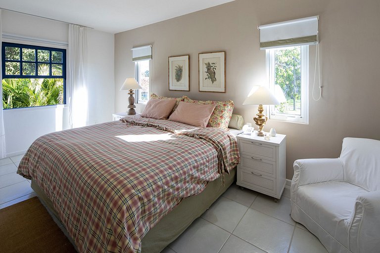 Buz019 - Luxury villa with 12 rooms and pool in Búzios