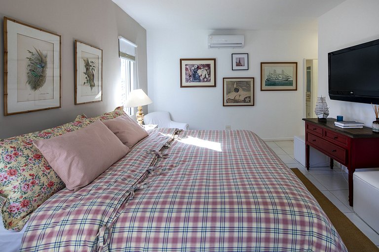 Buz019 - Luxury villa with 12 rooms and pool in Búzios