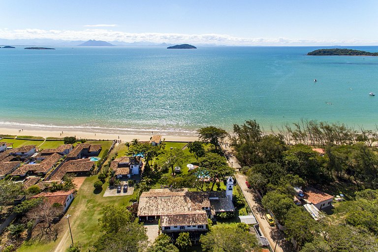 Buz019 - Mansão de luxo com 12 quartos e piscina em Búzios