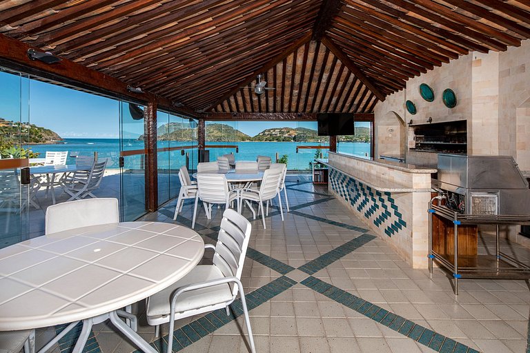 Buz039 - Casa à beira-mar com piscina e quadra de tênis