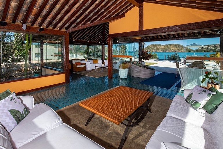 Buz039 - Casa à beira-mar com piscina e quadra de tênis