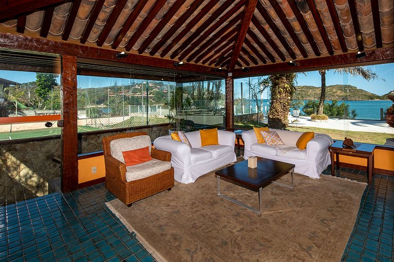 Buz039 - Casa à beira-mar com piscina e quadra de tênis