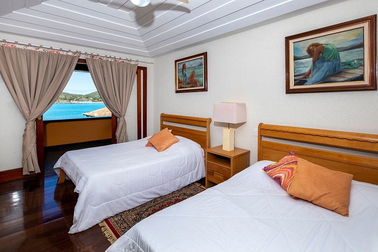 Buz039 - Villa bord de mer avec piscine et court de tennis