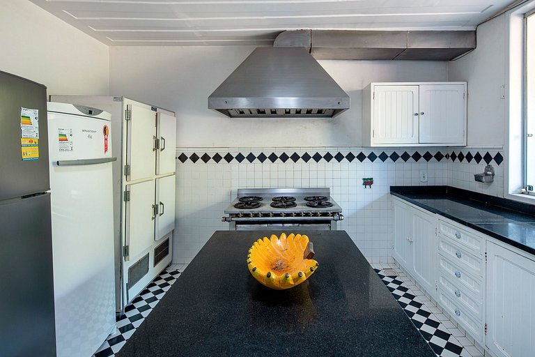 Buz005 - Linda mansão em frente ao mar em Búzios