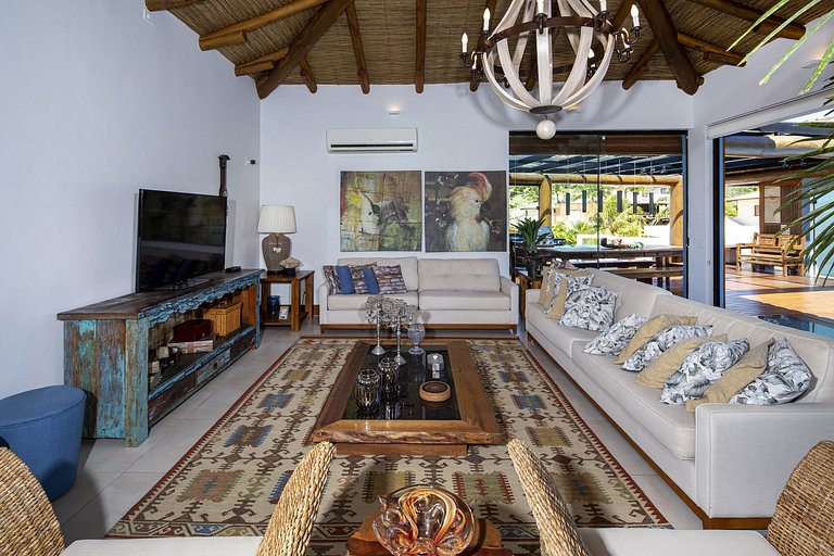 Buz052 - Charmante villa de 5 chambres à Geriba