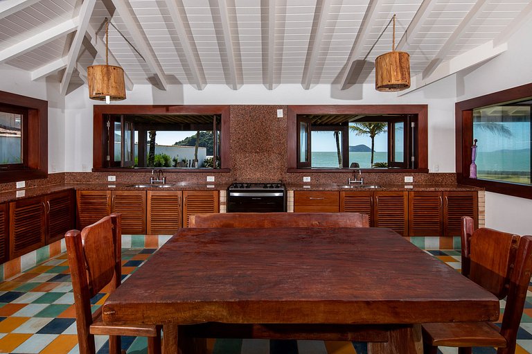 Buz054 - Hermosa casa en Praia Rasa en Búzios