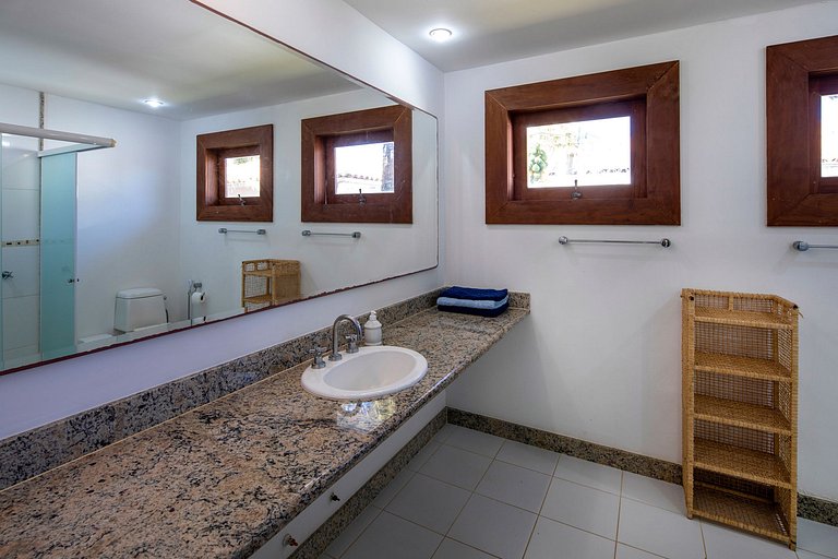 Buz054 - Linda casa na Praia Rasa em Búzios