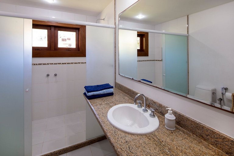 Buz054 - Linda casa na Praia Rasa em Búzios