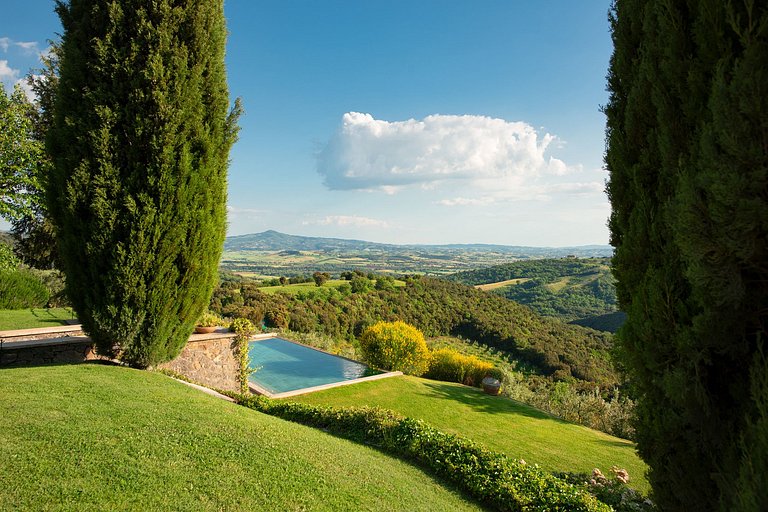 Tus008 - Spectacular Tuscan Castle from XI century