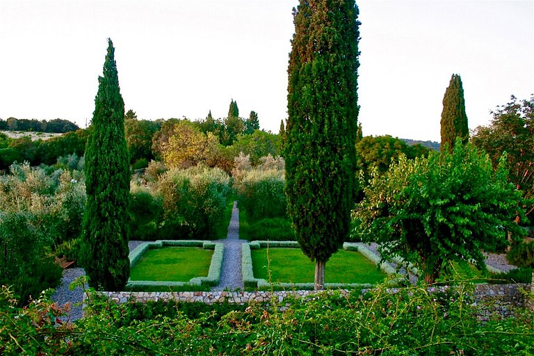 Tus008 - Spectacular Tuscan Castle from XI century