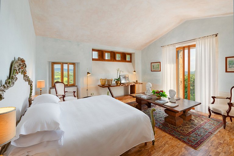 Tus008 - Spectacular Tuscan Castle from XI century