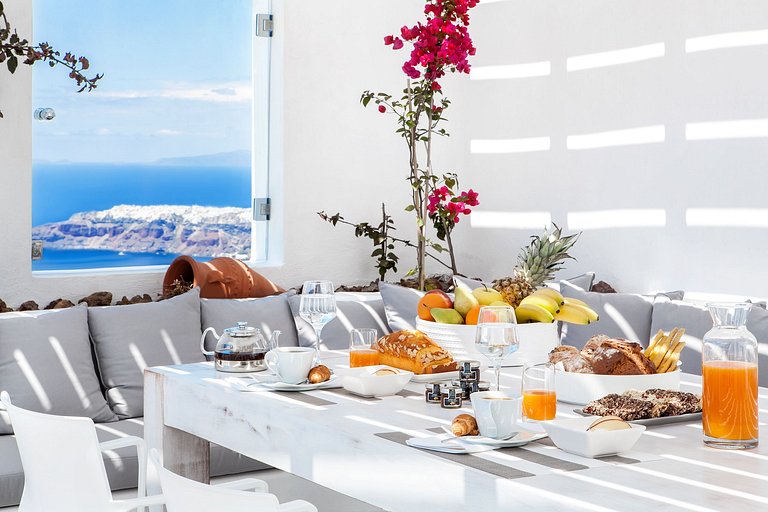 Cyc001 - Luxury private Villa in Santorini