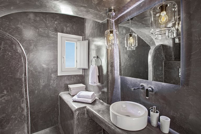 Cyc001 - Luxury private Villa in Santorini