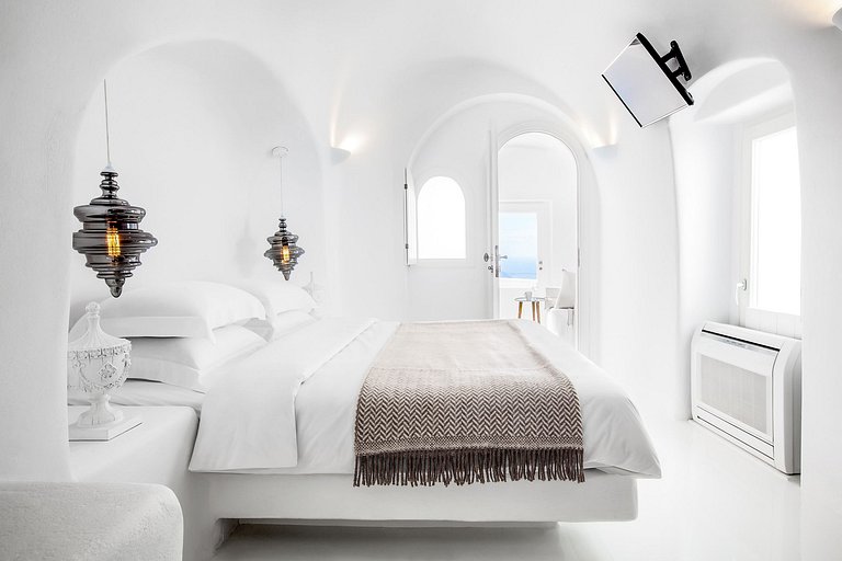 Cyc001 - Luxury private Villa in Santorini