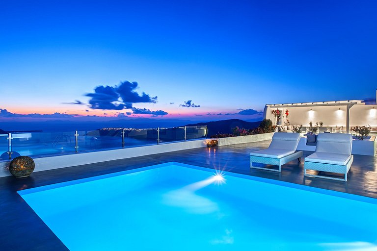 Cyc001 - Luxury private Villa in Santorini