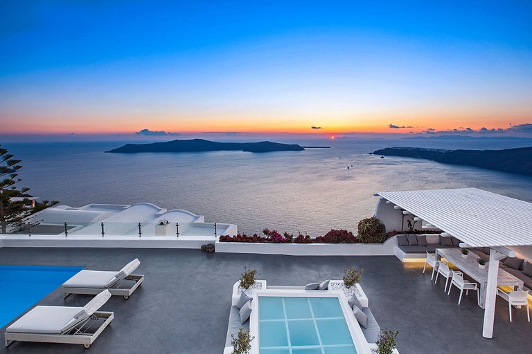 Cyc001 - Luxury private Villa in Santorini