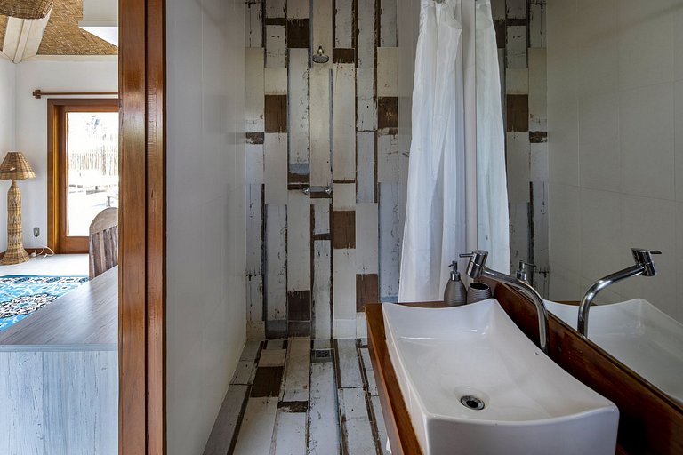 Buz049 - Ótima casa de 9 quartos perto da praia da Ferradura