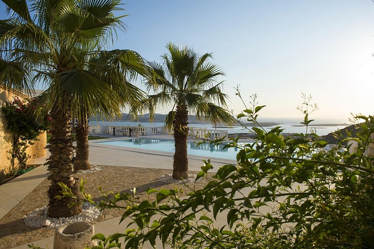 Cyc057 - Villa en la zona suroeste de la isla de Paros
