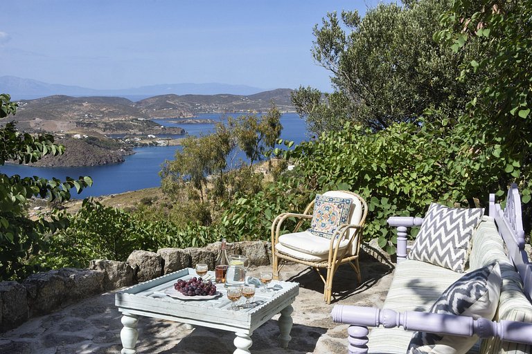 Cyc061 - Villa d'un domaine du 18ème siècle à Patmos