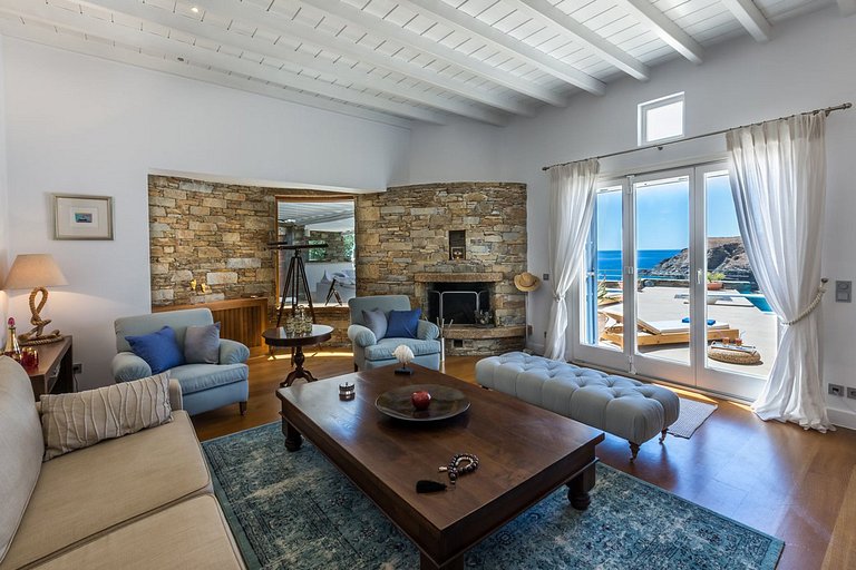 Cyc064 - Villa à Syros avec vue sur la mer Égée