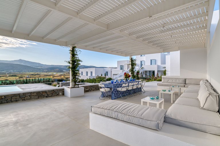 Cyc053 - Luxurious villa in Paros