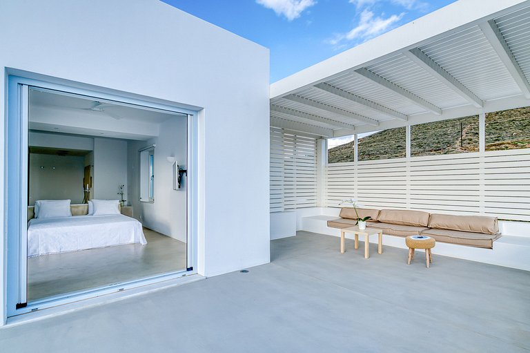 Cyc053 - Luxurious villa in Paros