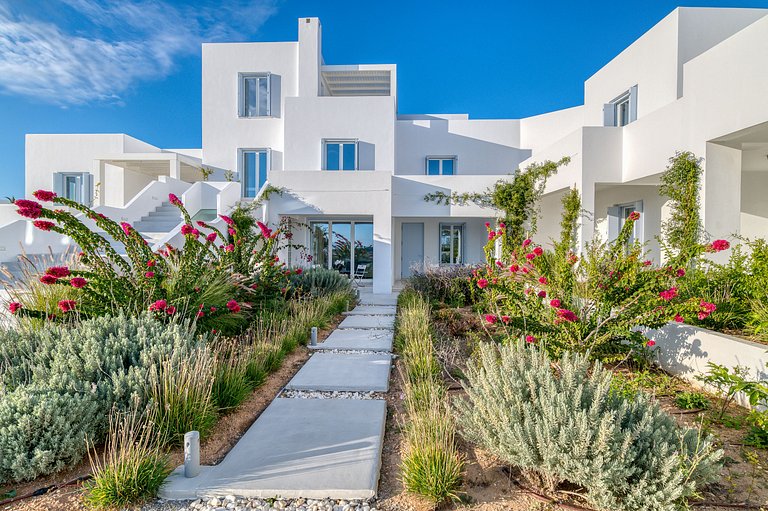 Cyc053 - Luxurious villa in Paros